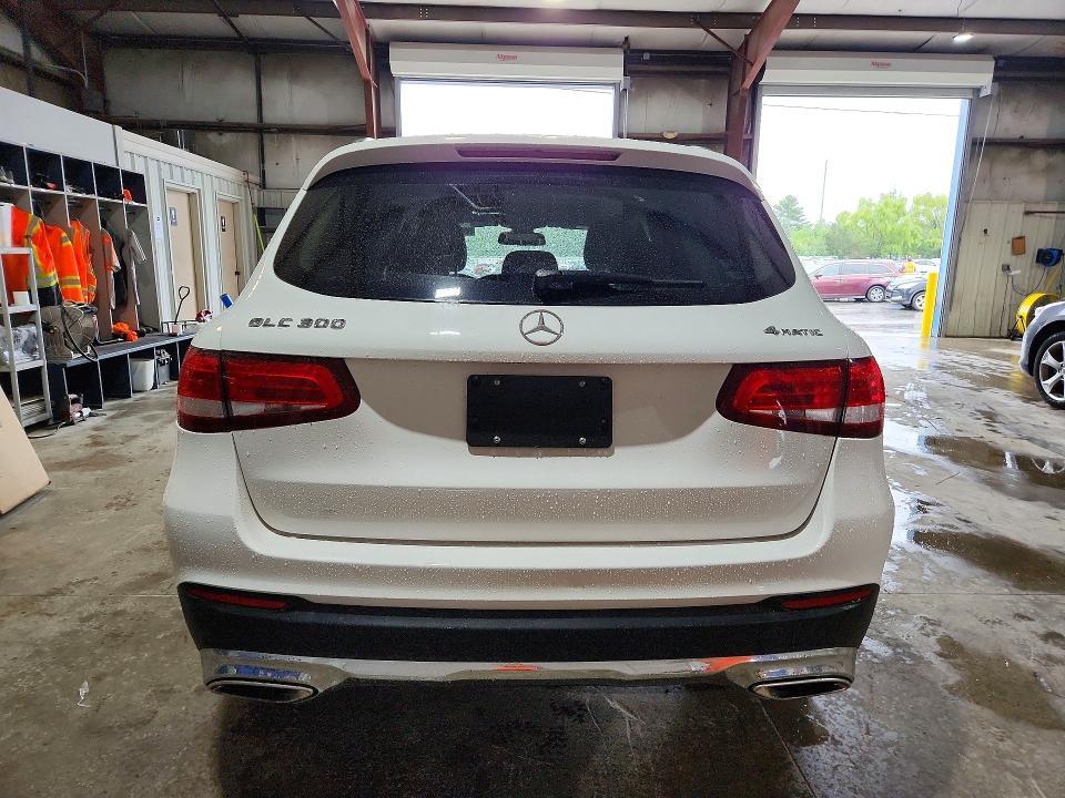 2017 MERCEDES BENZ GLC 300 4MATIC photo 5